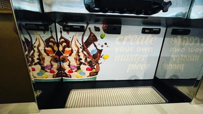 Printed dessert wall graphics and display in a shopfront kiosk